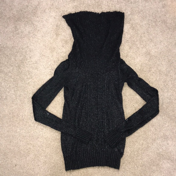 Black sweater - Picture 1 of 1